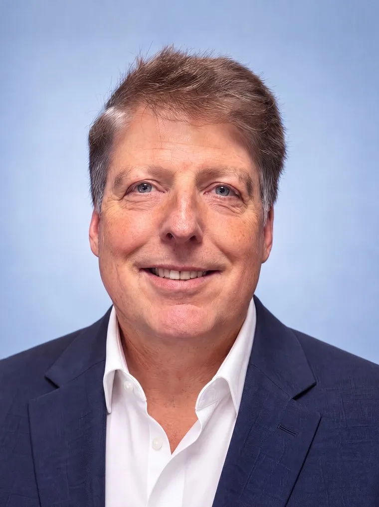 Alexander Solya, Porträt KI-erzeugt nach Fotovorlage